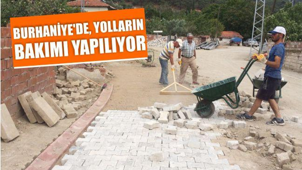 Burhaniye’de, yolların bakımı yapılıyor