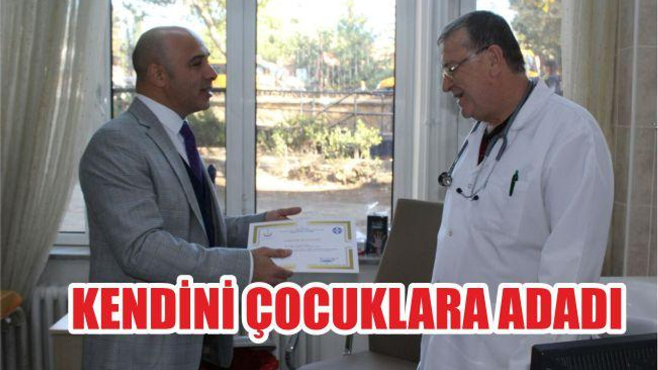 Kendini Çocuklara Adadı