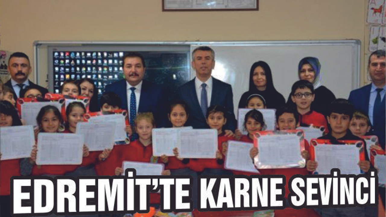 EDREMİT'TE ÖĞRENCİLERİN KARNE SEVİNCİ