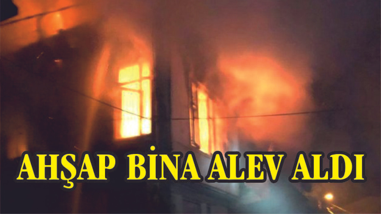 Marmara'da Ahşap Bina Yandı