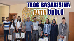 Başarılı Öğrencilere Başkan'dan Altın Hediyesi