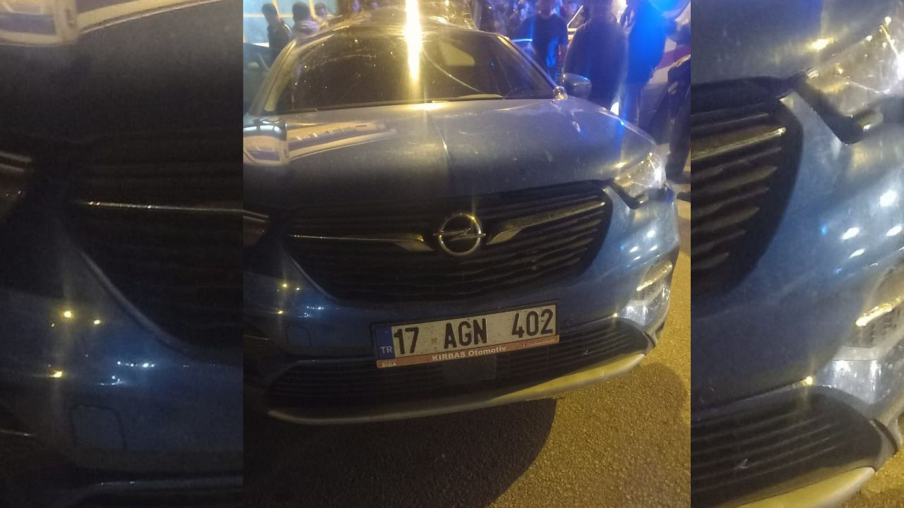 Bandırma’da Feci Kaza: Otomobil Tıra Arkadan Çarptı! 1 Ölü, 1 Yaralı