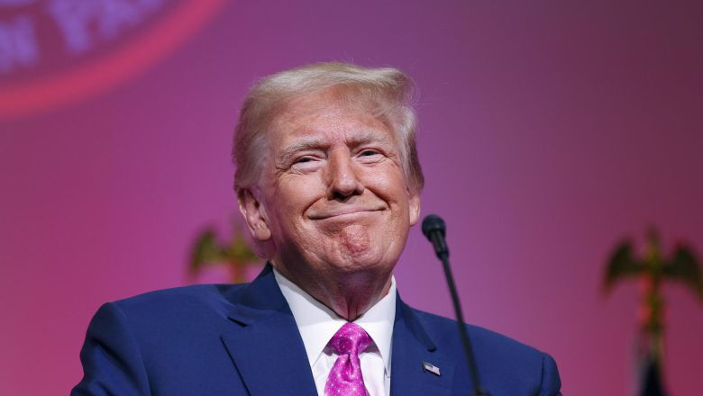 Trump Krizi Fırsata Çevirdi ! Sabıka Fotoğraflı Ürünleri Satışta - Gazete Merhaba