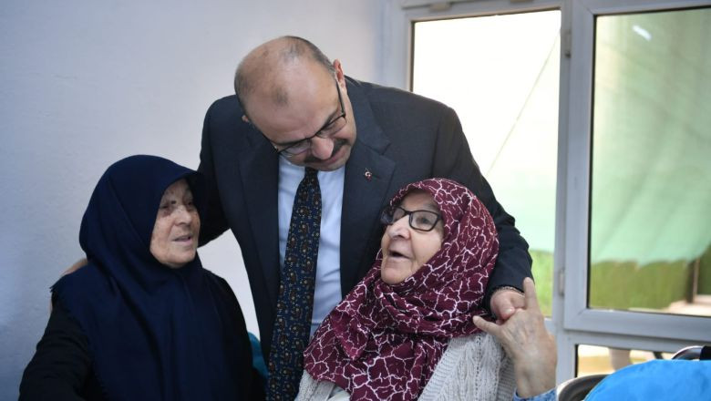 Yaşlılar Günü'nde Vali Ustaoğlu'nun Sürprizi
