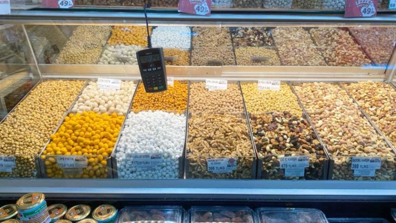 Balıkesir'de Kuruyemiş Piyasası