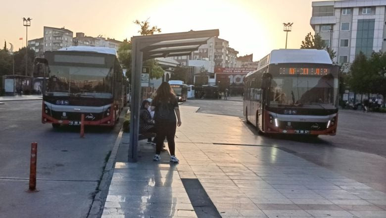Balikesirde Toplu Tasima Zamlari Buyuk Tepki Cekti 4