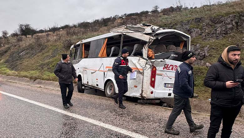 Gonende Isci Servisi Devrildi 26 Yarali 1