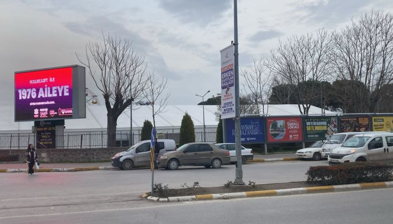 Balıkesir'de 2025 Yılının İlk İftar Çadırı Kuruldu