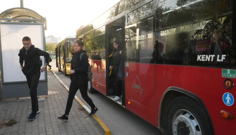 Balıkesir'de Öğrencilere Ücretsiz Otobüs Müjdesi!